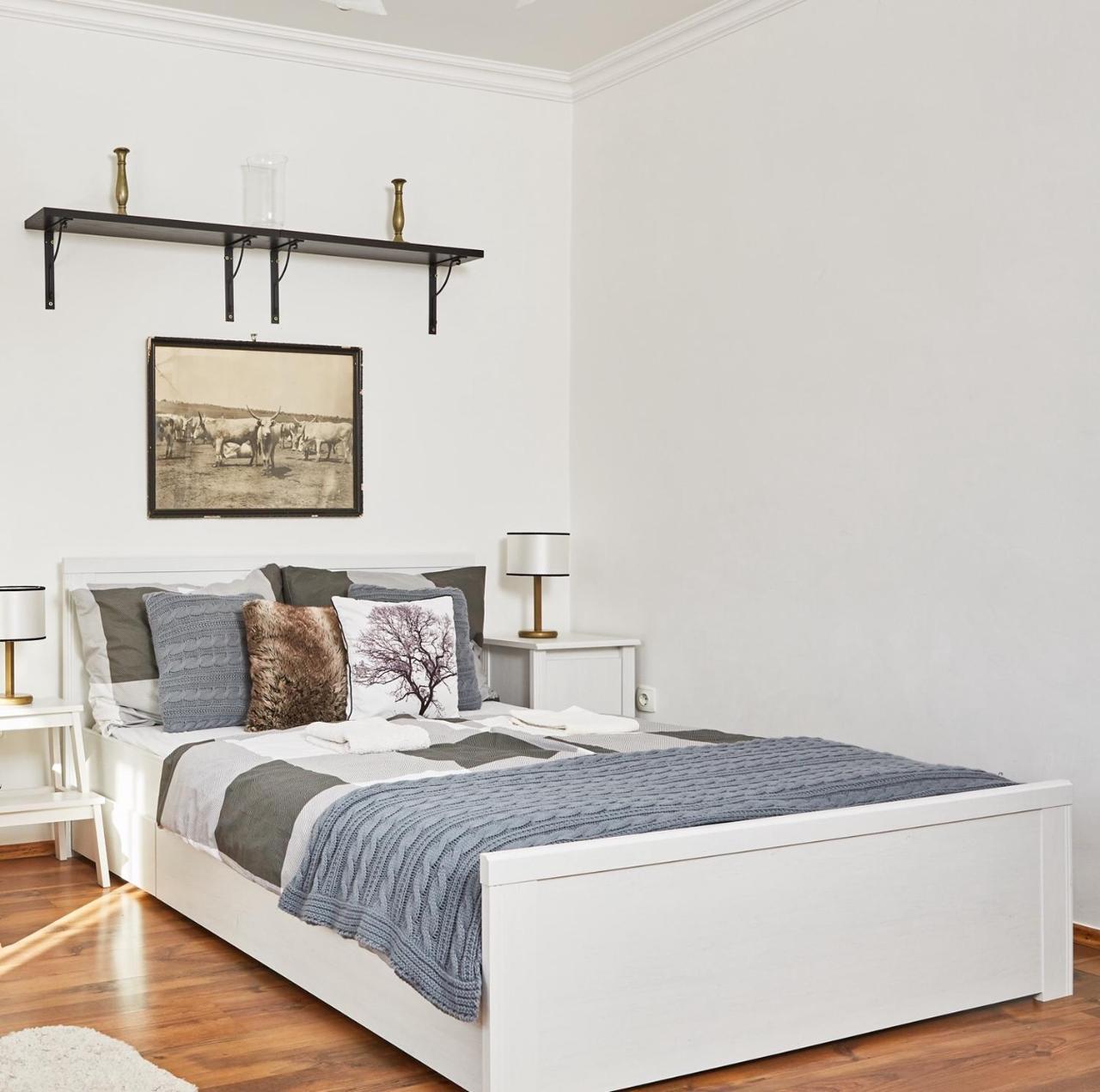 Szarka Vendeghaz Es Pince Apartment Mad Bagian luar foto